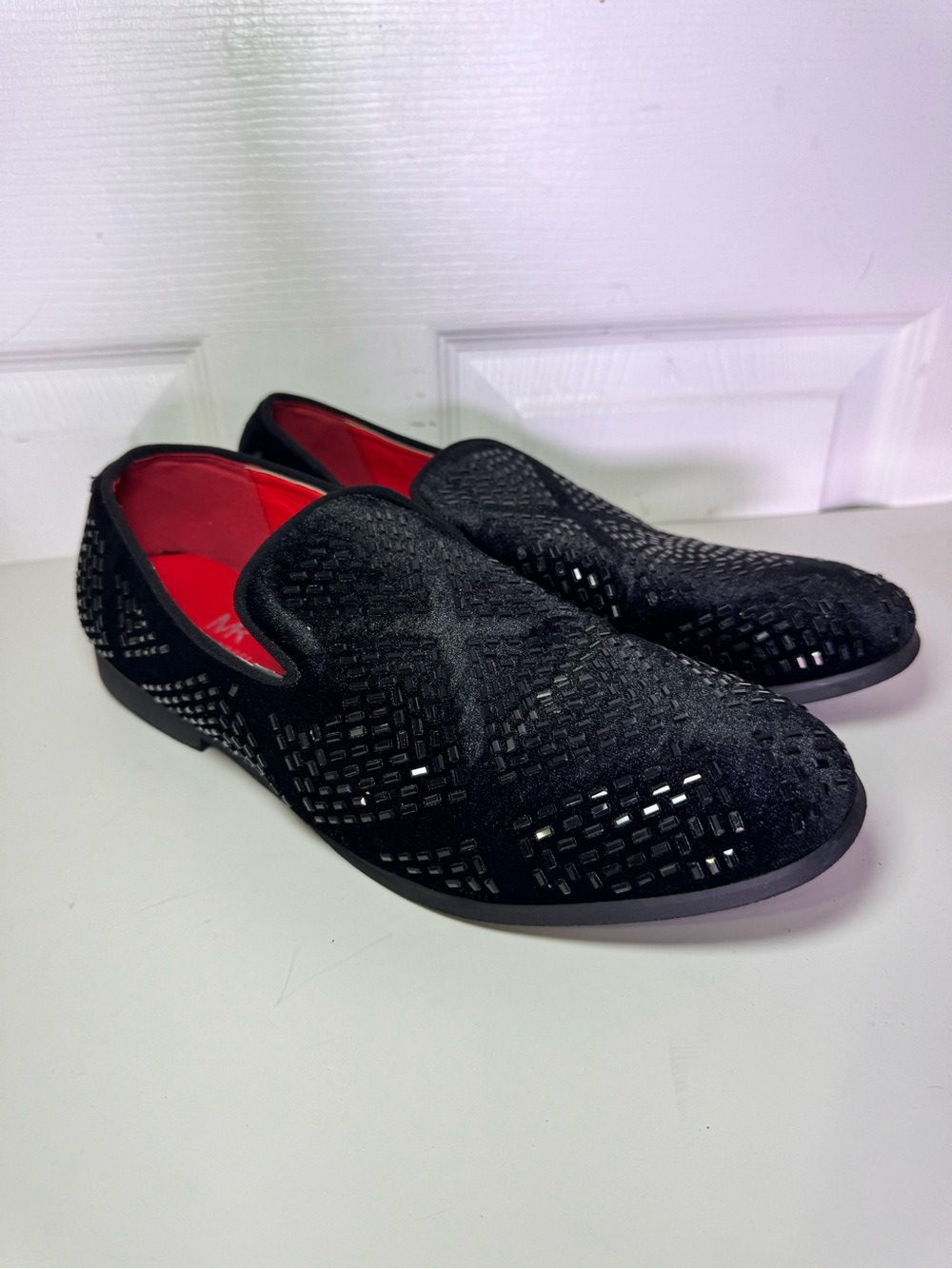 Mario Rossi Black Velvet Rhinestone Loafers - Size 8.5 - Bold Red Lining!